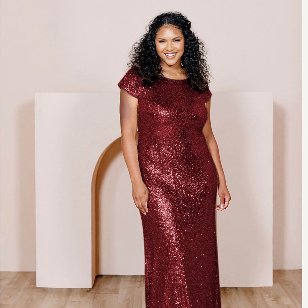 Revelry Chloe sequin burgundy size 10 dress new with tags
